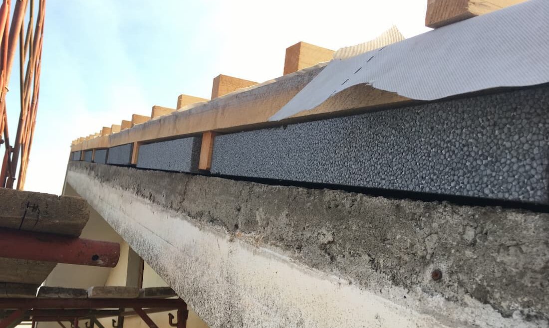 Isolamento copertura con EPS
